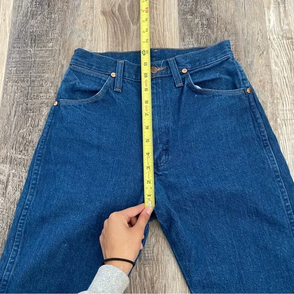 Vintage Wrangler Jeans - Picture 6 of 13